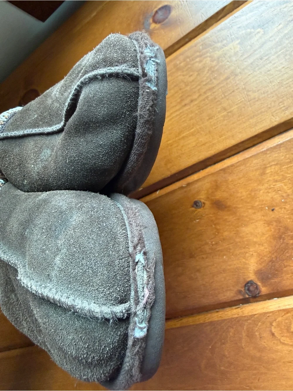 Boys Ugg Slippers